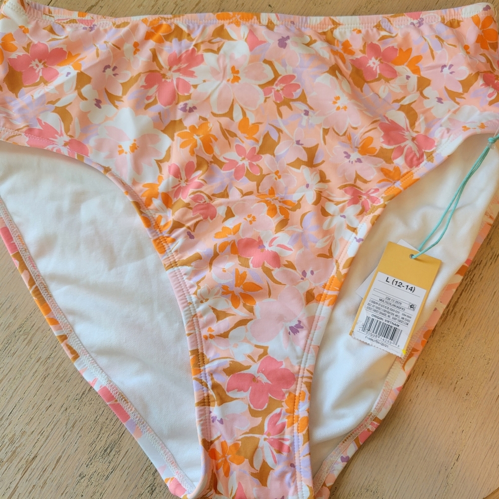 NWT Kona Sol swim bottom. Size Large 12/14